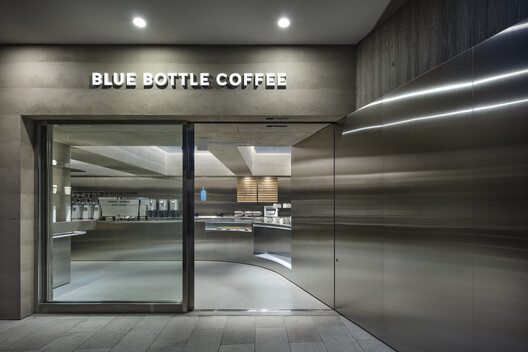 Blue Bottle Coffee Harajuku Cafe / TEKI Design - Interior Photography, Glass