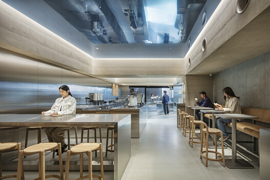 Blue Bottle Coffee Harajuku Cafe / TEKI Design - Interior Photography, Kitchen, Lighting, Glass, Countertop