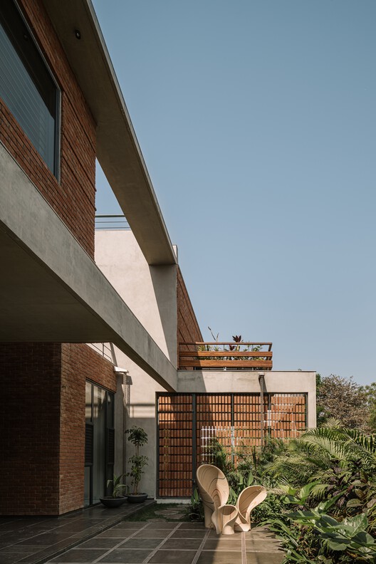 The House of Green Court / andblack design studio - Exterior Photography