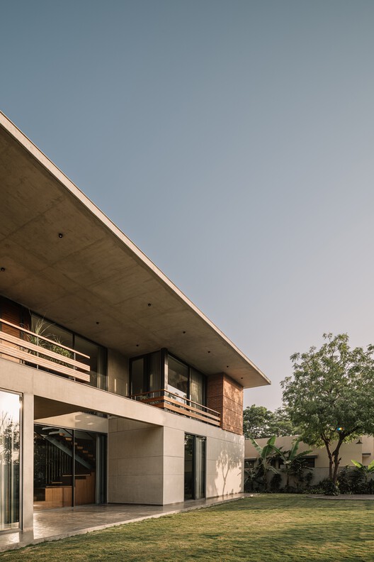 The House of Green Court / andblack design studio - Exterior Photography