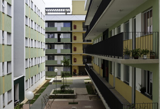 Responding to Displacement: Architectural Strategies Across Latin America - Image 9 of 21