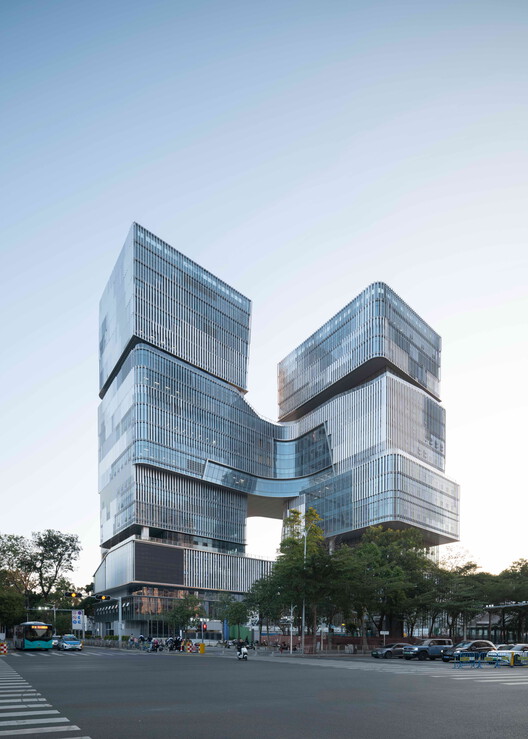 Luohu Library and Youth Activity Center  / Shenzhen Huahui Design + iDEA - Exterior Photography