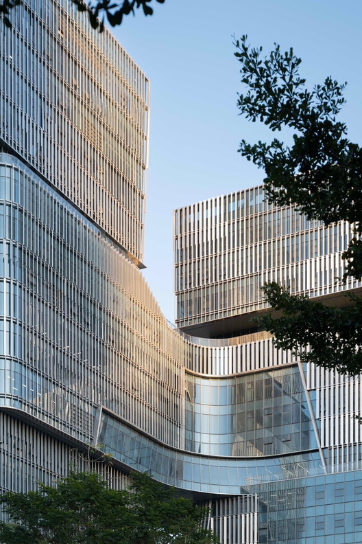 Luohu Library and Youth Activity Center  / Shenzhen Huahui Design + iDEA - Image 19 of 50
