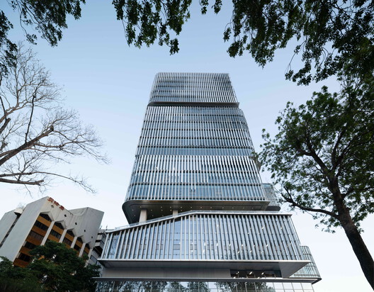 Luohu Library and Youth Activity Center  / Shenzhen Huahui Design + iDEA - Exterior Photography