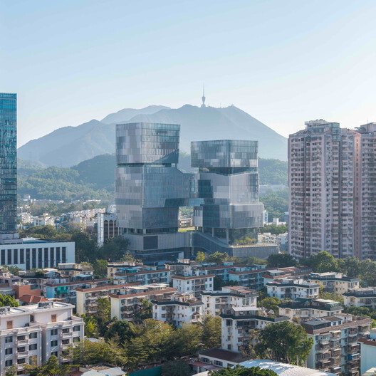 Luohu Library and Youth Activity Center  / Shenzhen Huahui Design + iDEA - Exterior Photography, Cityscape