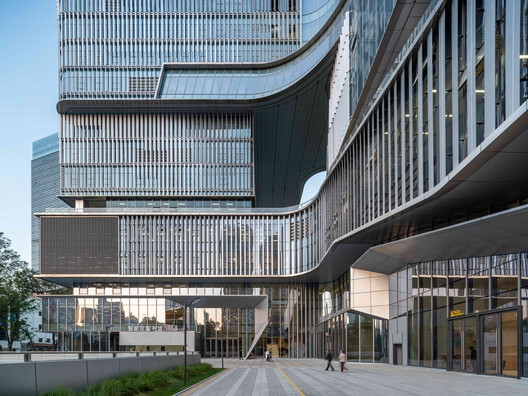 Luohu Library and Youth Activity Center  / Shenzhen Huahui Design + iDEA - Image 4 of 50