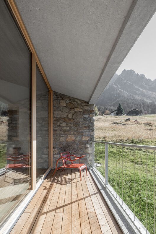 Vergalderie - Alpine Guesthouse and Gallery / Christian Tonko - Interior Photography, Concrete