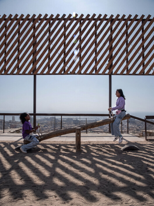 René Schneider Park / CAW Arquitectos René Schneider Park / CAW Arquitectos - Interior Photography, Handrail