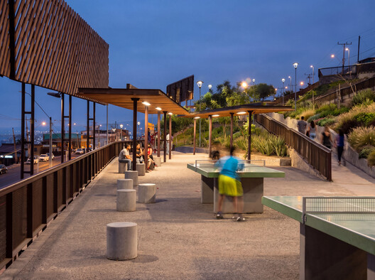 René Schneider Park / CAW Arquitectos René Schneider Park / CAW Arquitectos - Exterior Photography