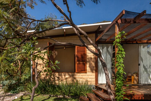 Mel House / Francisco Lang Arquitetura Mel House / Francisco Lang Arquitetura - Exterior Photography, Wood, Door, Garden