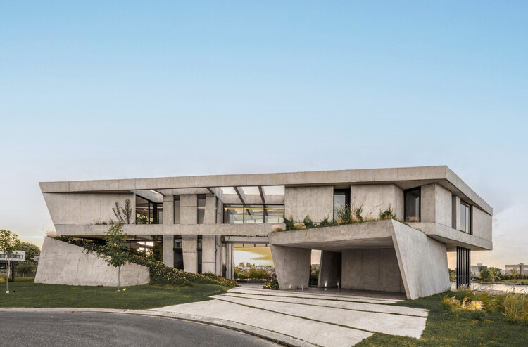Lomadas House / Grizzo Studio - Exterior Photography, Houses