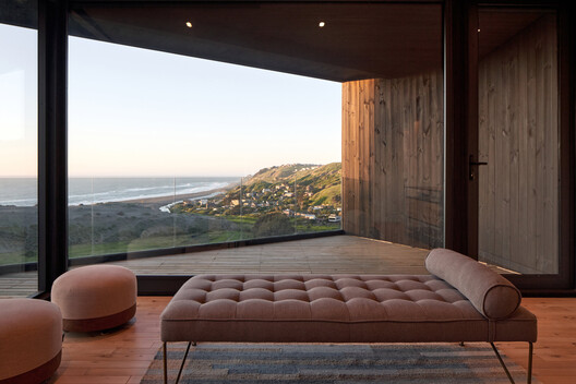 La Negrilla House / Croxatto y Opazo Arquitectos - Interior Photography, Living Room, Wood