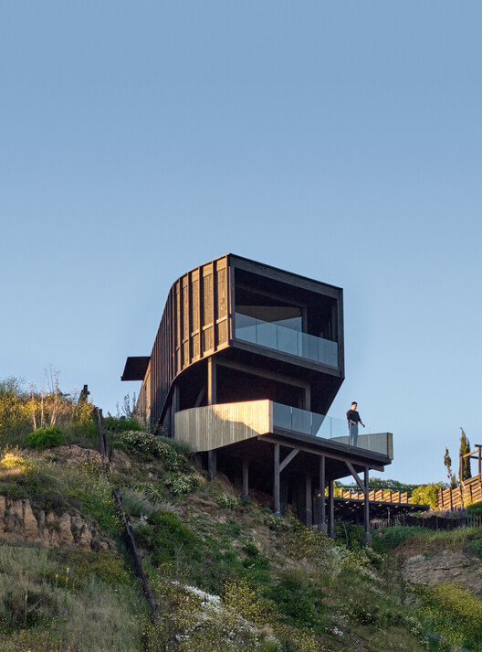 La Negrilla House / Croxatto y Opazo Arquitectos - Image 2 of 21