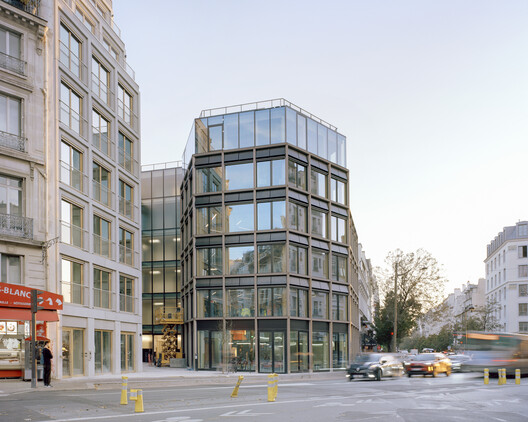 206 La Fayette - Transformation of a Parisian Block / DATA architectes + THINK TANK architecture - Exterior Photography, Facade, Glass, Concrete