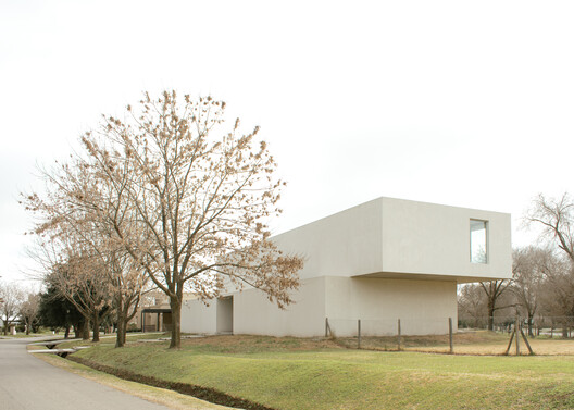 O House / YES! Architects - Image 3 of 29