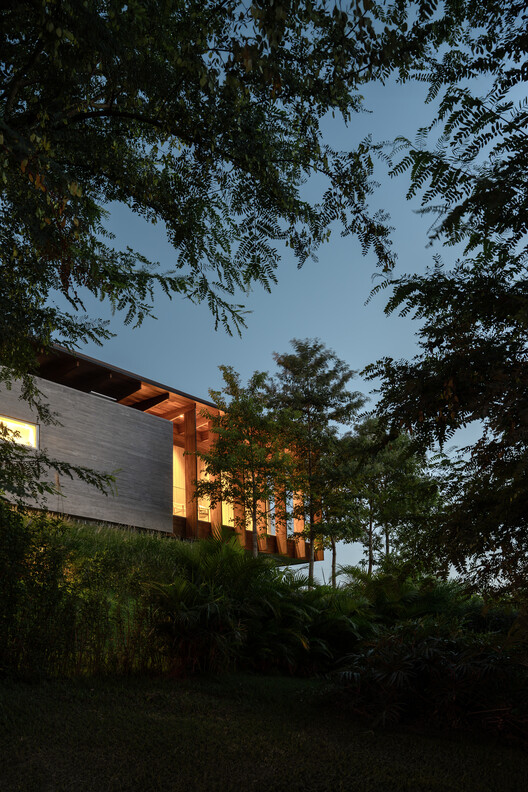 Flow House / Felipe Caboclo Arquitetura Flow House / Felipe Caboclo Arquitetura - Exterior Photography, Wood