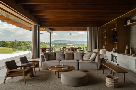 Flow House / Felipe Caboclo Arquitetura Flow House / Felipe Caboclo Arquitetura - Interior Photography, Living Room, Wood, Chair
