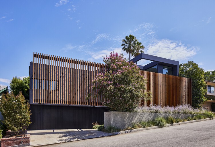 Ridge Residence / Hsu McCullough - More Images