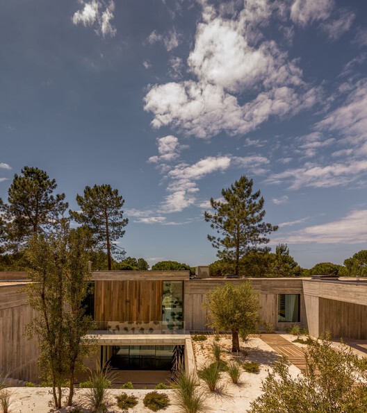 Muda L11 House / Pereira Miguel Arquitectos - Image 8 of 24
