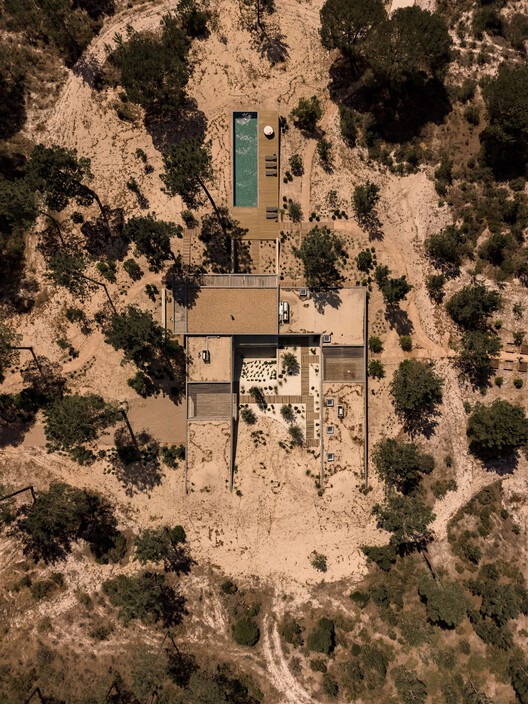 Muda L11 House / Pereira Miguel Arquitectos - Image 10 of 24