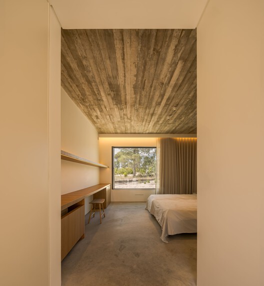 Muda L11 House / Pereira Miguel Arquitectos - Interior Photography, Bedroom, Wood