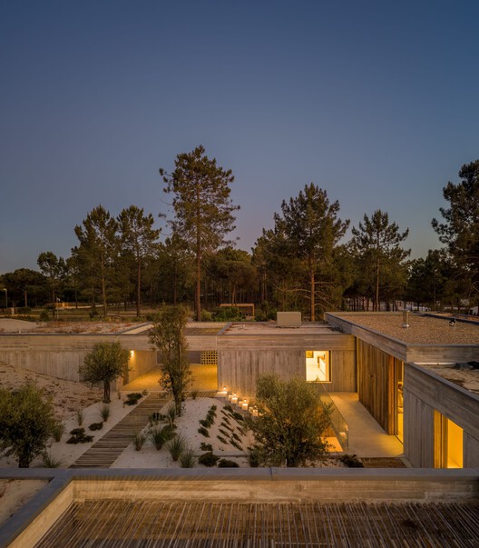 Muda L11 House / Pereira Miguel Arquitectos - Image 17 of 24