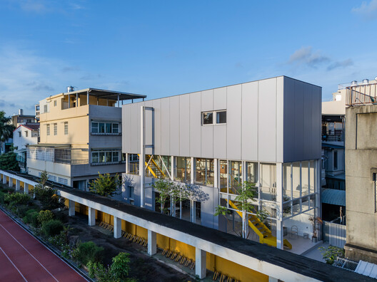 MOM House / Supra-Simplicities - Exterior Photography, Facade, Balcony