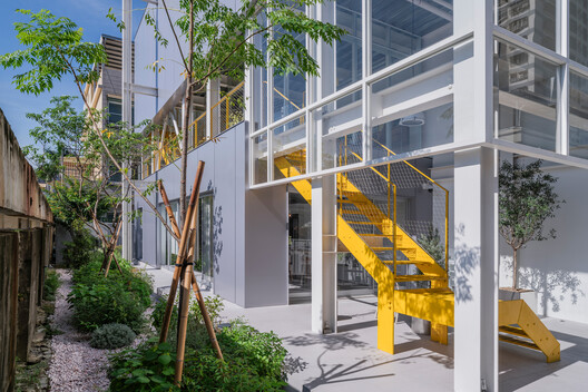 MOM House / Supra-Simplicities - Image 10 of 26