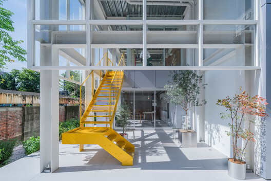 MOM House / Supra-Simplicities - Interior Photography, Glass