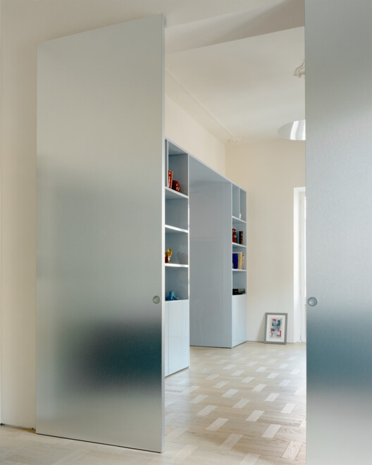 House with Reflective Furniture / Set Architects House with Reflective Furniture / Set Architects - Image 3 of 17