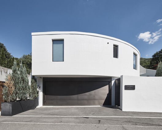 The Orb House / Chiasmus Partners - Exterior Photography, Concrete