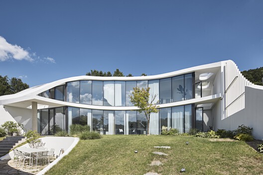 The Orb House / Chiasmus Partners - Exterior Photography, Concrete, Balcony