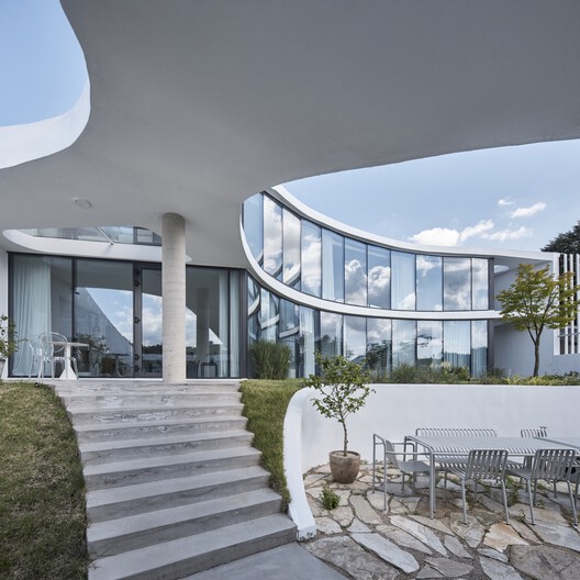 The Orb House / Chiasmus Partners - Image 7 of 31