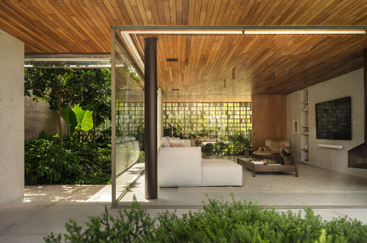 Tear House / Felipe Caboclo Arquitetura Tear House / Felipe Caboclo Arquitetura - Interior Photography, Wood, Patio