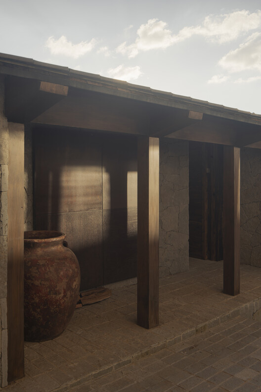 RB Tapalpa Cabin / ALMA de Arquitectos RB Tapalpa Cabin / ALMA de Arquitectos - Interior Photography, Wood, Column, Concrete