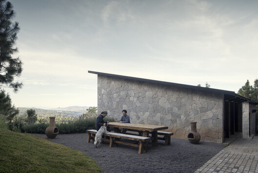 RB Tapalpa Cabin / ALMA de Arquitectos RB Tapalpa Cabin / ALMA de Arquitectos - Exterior Photography