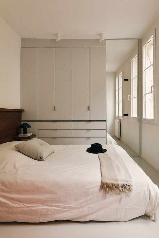 Enfants Rouges Apartment / Studio Carré - Interior Photography, Bedroom, Wood, Bed, Lighting