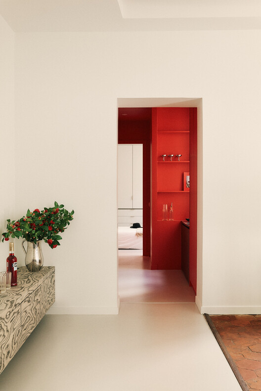 Enfants Rouges Apartment / Studio Carré - Interior Photography, Wood, Door