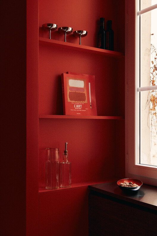 Enfants Rouges Apartment / Studio Carré - Interior Photography, Shelving