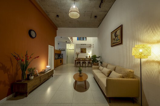 Vĩnh Long House / NAQ Architecture Vĩnh Long House / NAQ Architecture - Interior Photography, Living Room, Wood, Lighting, Chair