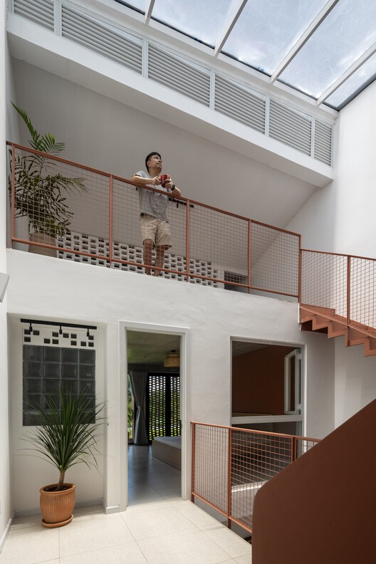 Vĩnh Long House / NAQ Architecture Vĩnh Long House / NAQ Architecture - Interior Photography, Wood, Stairs, Handrail, Balcony