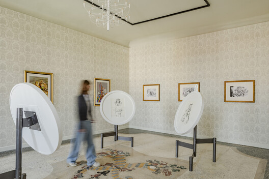 The ECC Awards Shortlist Explores Memory, Identity and Technology in Venice - Image 10 of 52