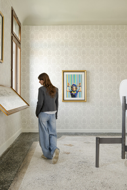 The ECC Awards Shortlist Explores Memory, Identity and Technology in Venice - Image 11 of 52