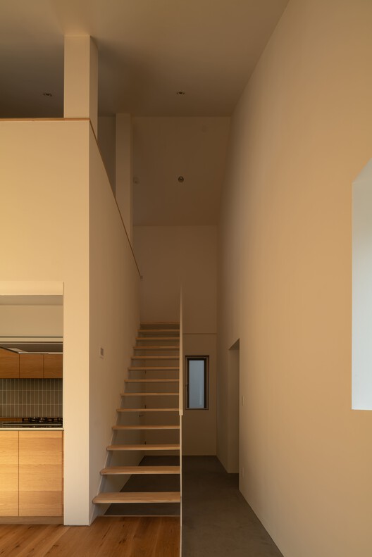 Tokyo Ballet House / Kenta SANO & Associates, Architects Tokyo Ballet House / Kenta SANO & Associates, Architects - Interior Photography, Stairs, Wood