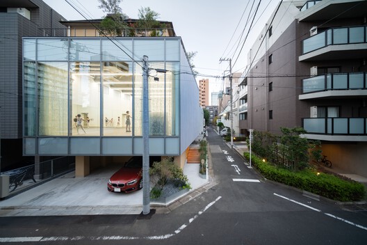 Tokyo Ballet House / Kenta SANO & Associates, Architects Tokyo Ballet House / Kenta SANO & Associates, Architects - Exterior Photography, Glass