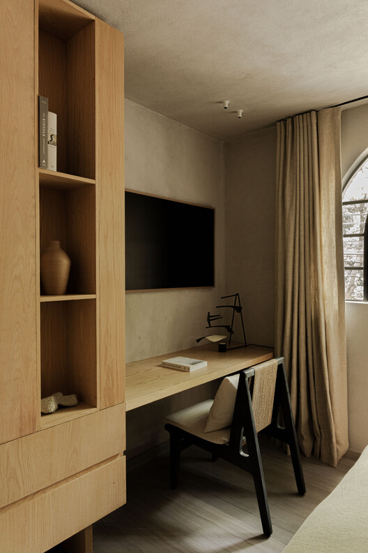 Casa Mezcal / Barde + vanVoltt - Interior Photography, Wood, Lighting, Table, Chair