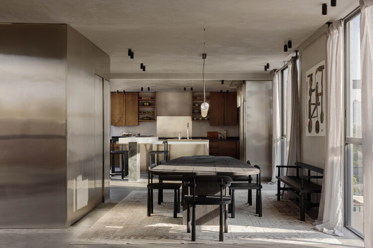 Brutalist Penthouse  / Barde + vanVoltt - Interior Photography, Apartment Interiors, Table, Chair