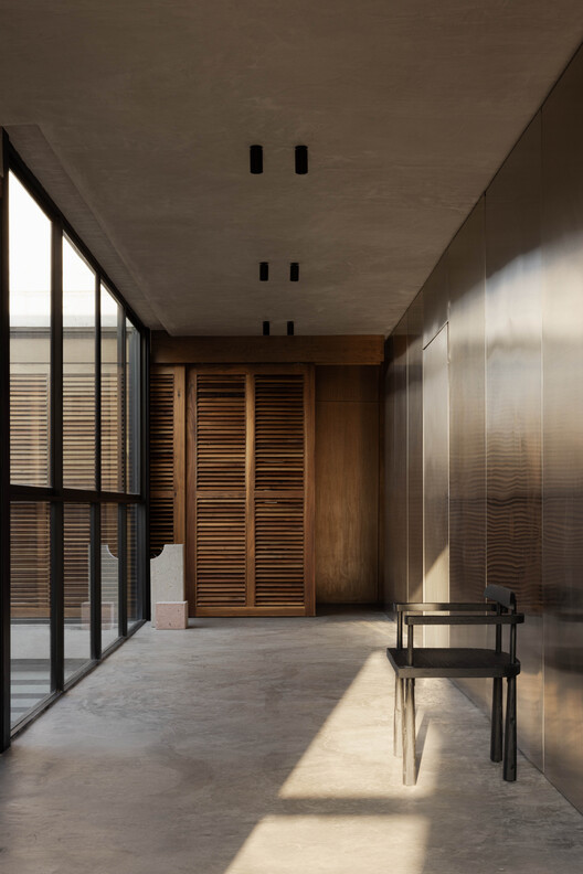 Brutalist Penthouse / Barde + vanVoltt Brutalist Penthouse / Barde + vanVoltt - Interior Photography, Wood