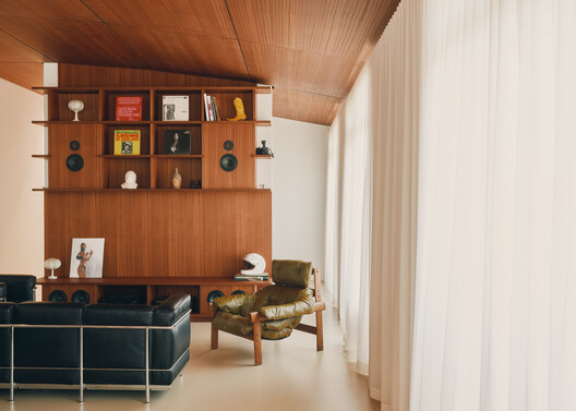 041BÖT Apartment / Christopher Sitzler 041BÖT Apartment / Christopher Sitzler - Interior Photography, Living Room, Wood