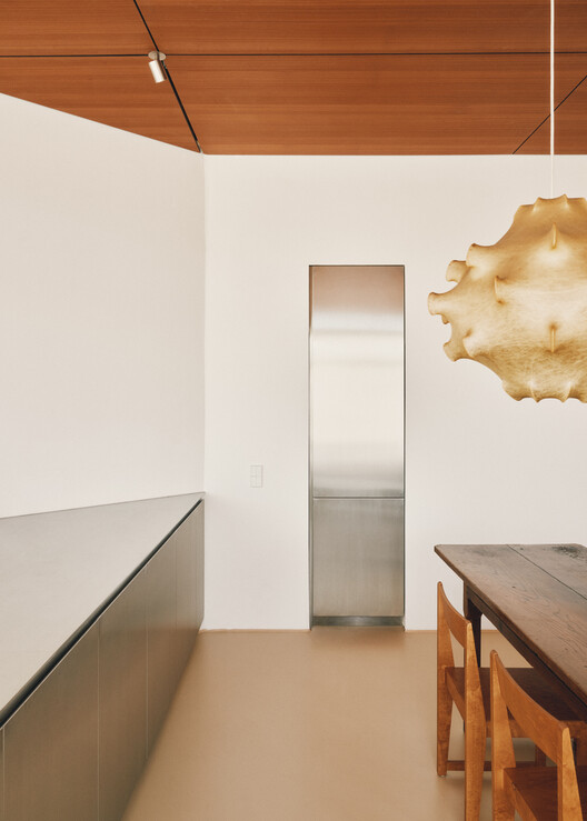041BÖT Apartment / Christopher Sitzler 041BÖT Apartment / Christopher Sitzler - Interior Photography, Wood, Lighting